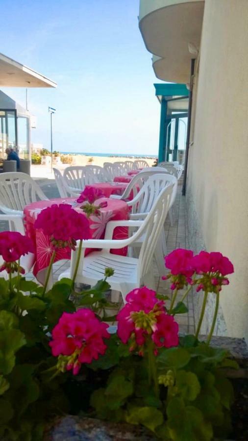 Hotel Silvana Bellaria-Igea Marina Exterior foto